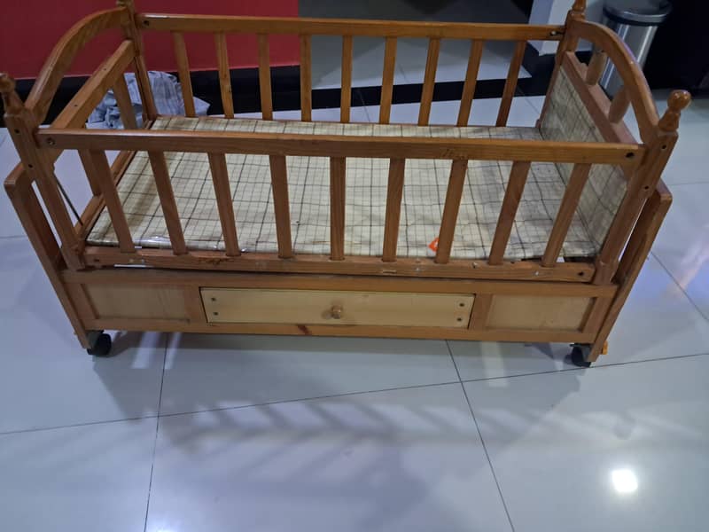 babay cot good condition 0