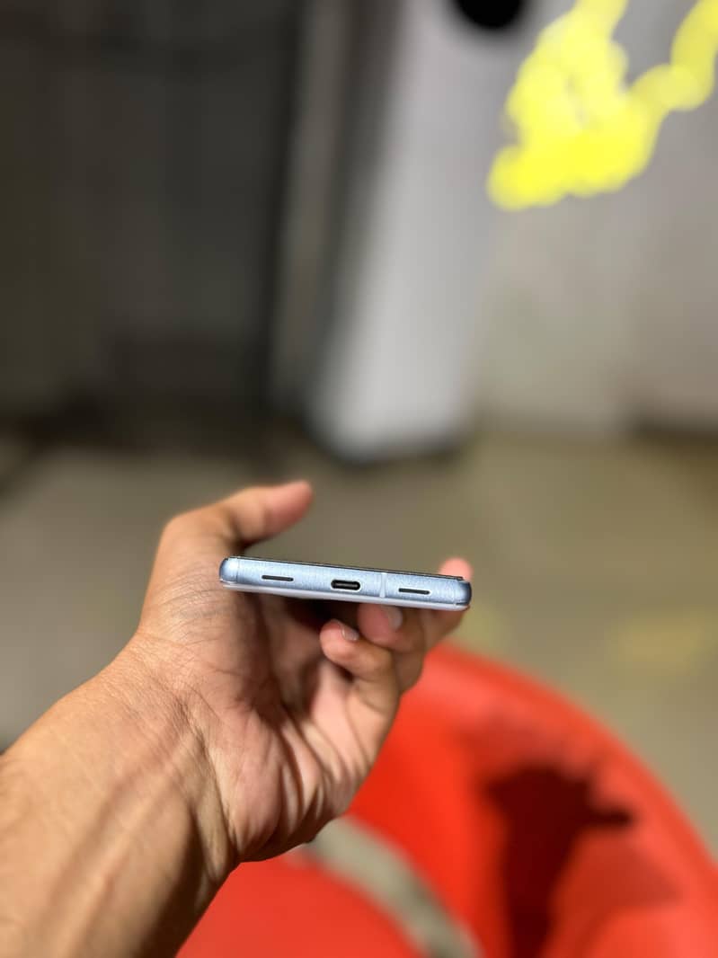 Google Pixel 7a 2