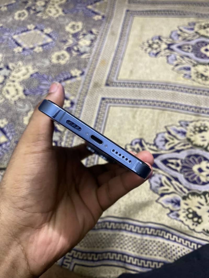 iPhone 13 Pro Max 3