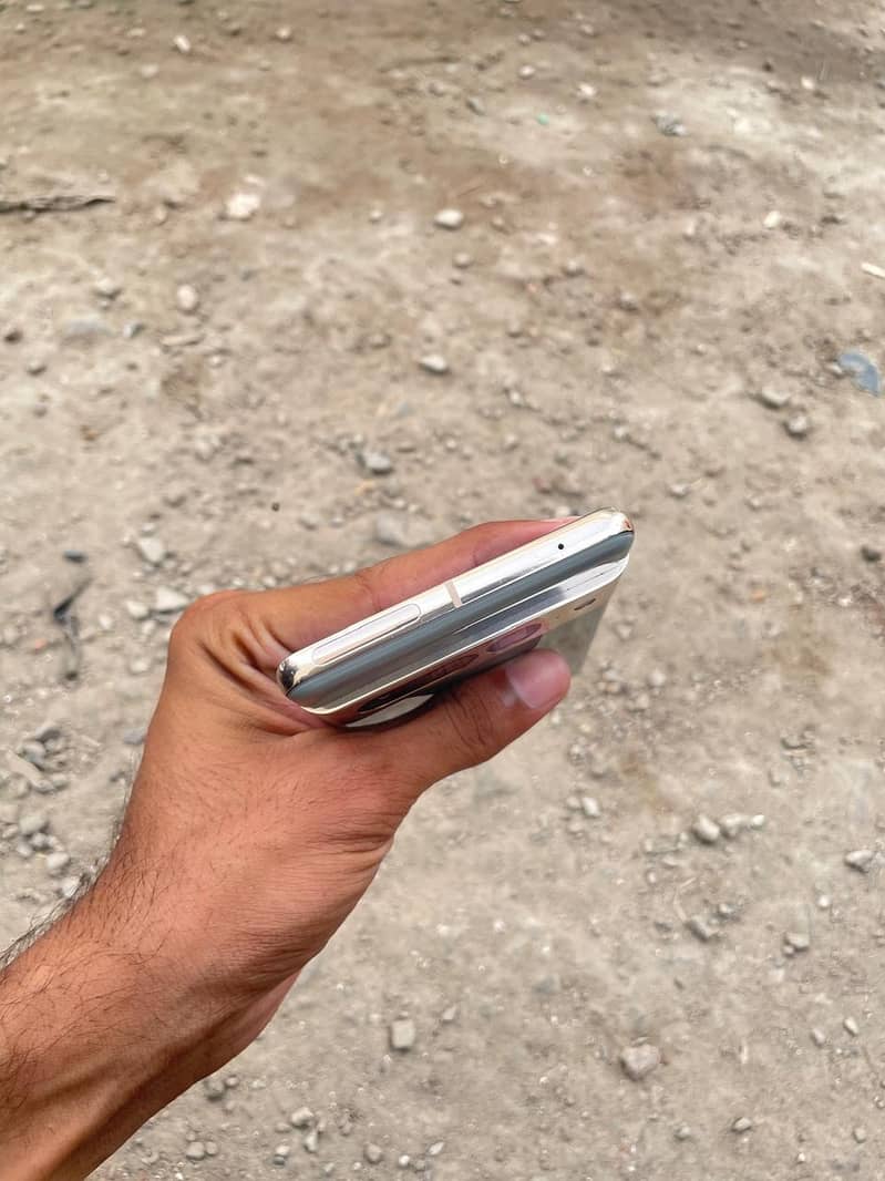 Google Pixel 7 Pro 4