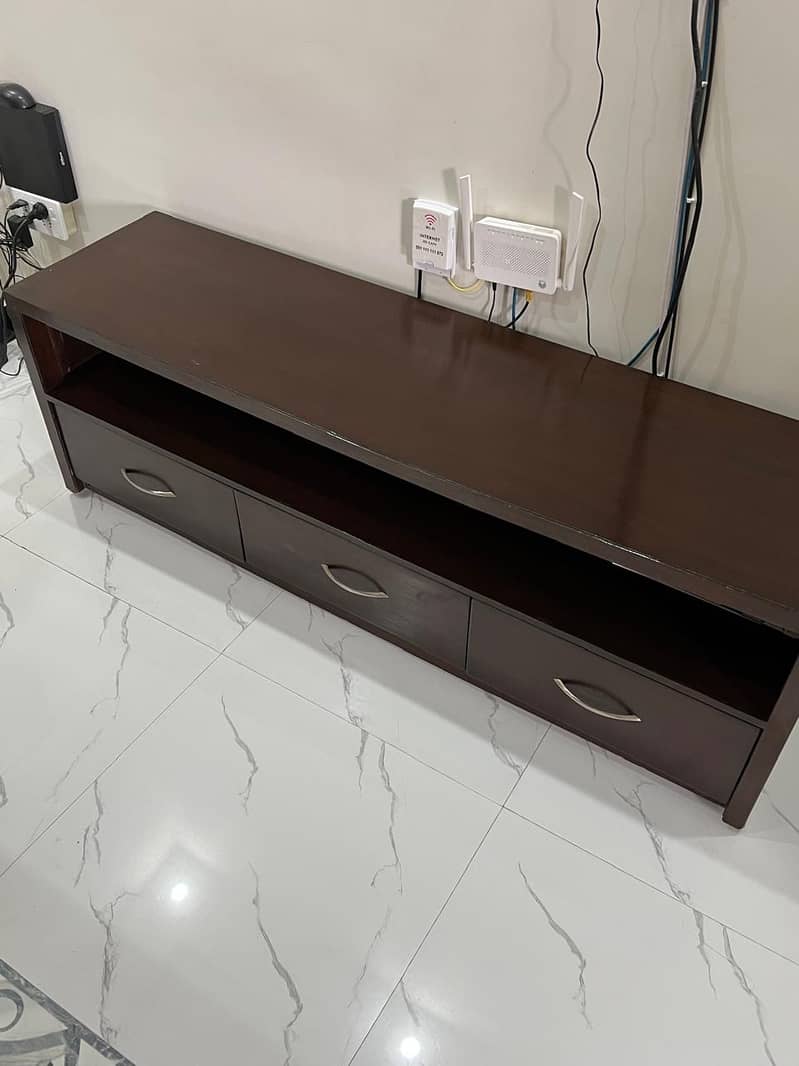 TV Console 0