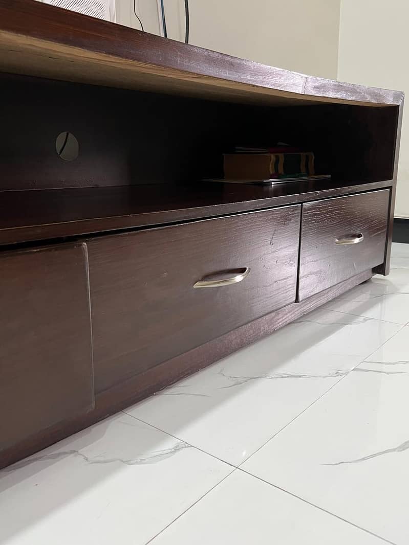 TV Console 1