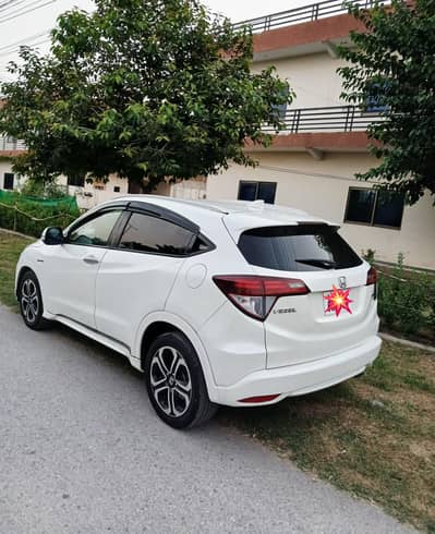 Honda Vezel 2016