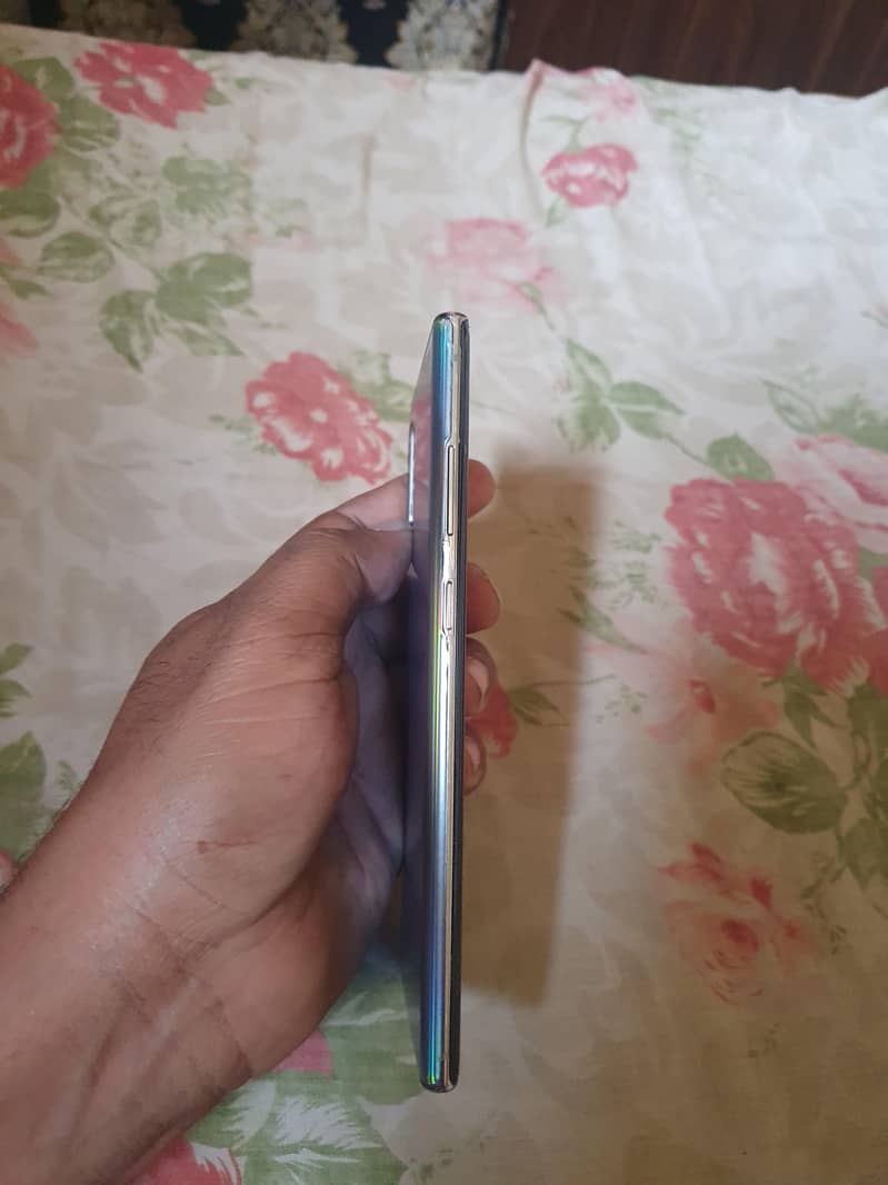 Samsung Mobile Note 10 Plus 5