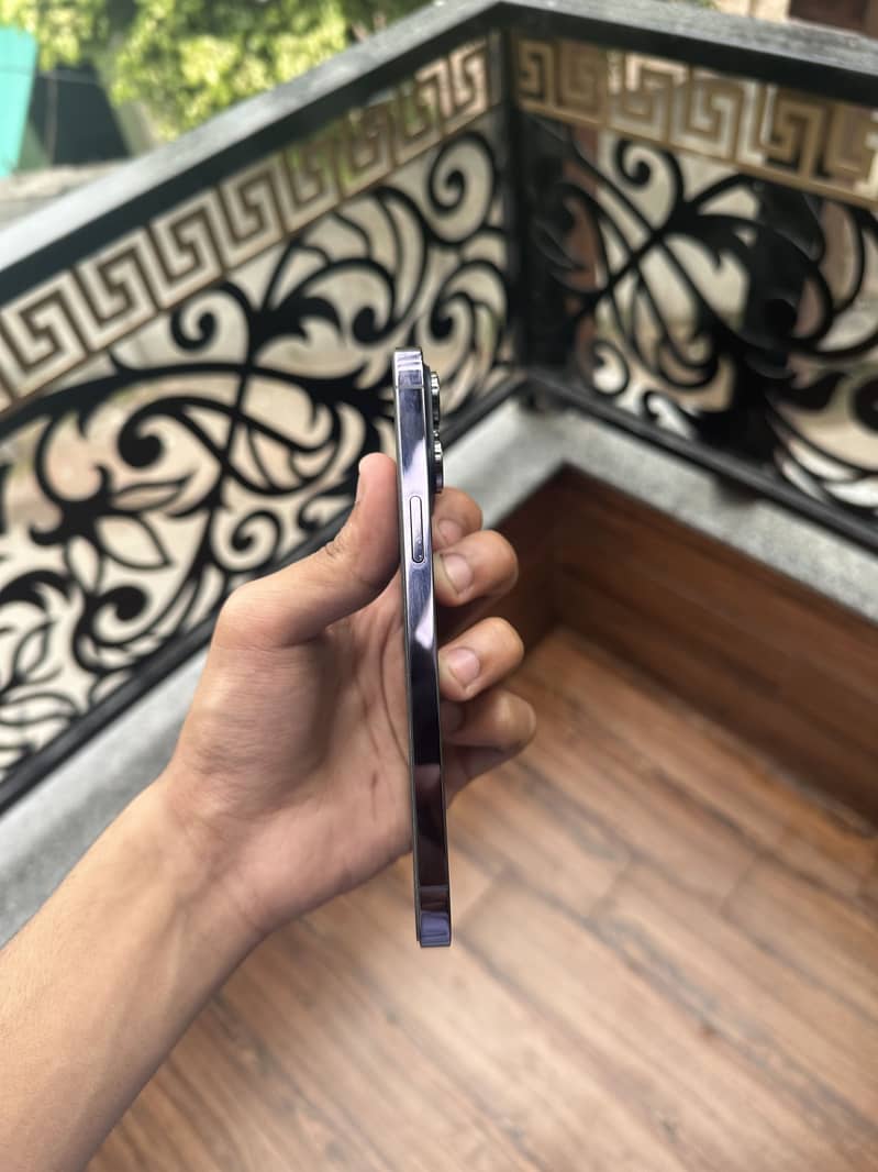 Apple iPhone 14 Pro Max 2