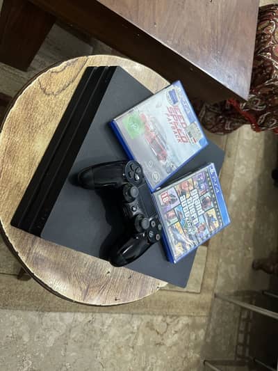 PS4 PRO 1TB WITH GAMES & CONTROLLER