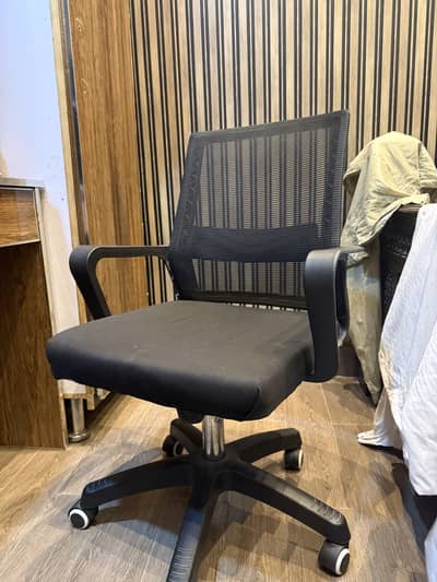 Office Rotating Chair perfect condition