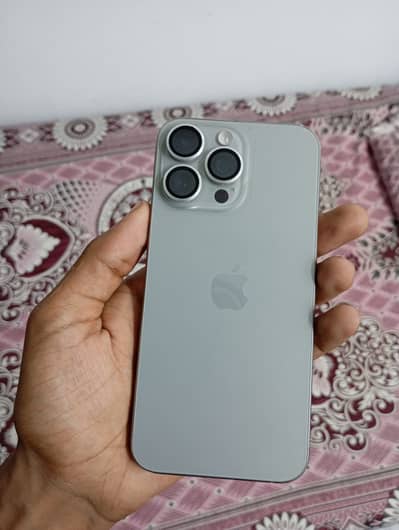 Apple iPhone 15 Pro Max