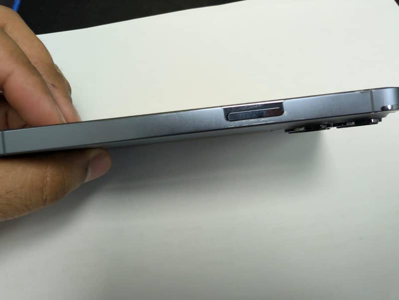 Apple iPhone 13 Pro 3