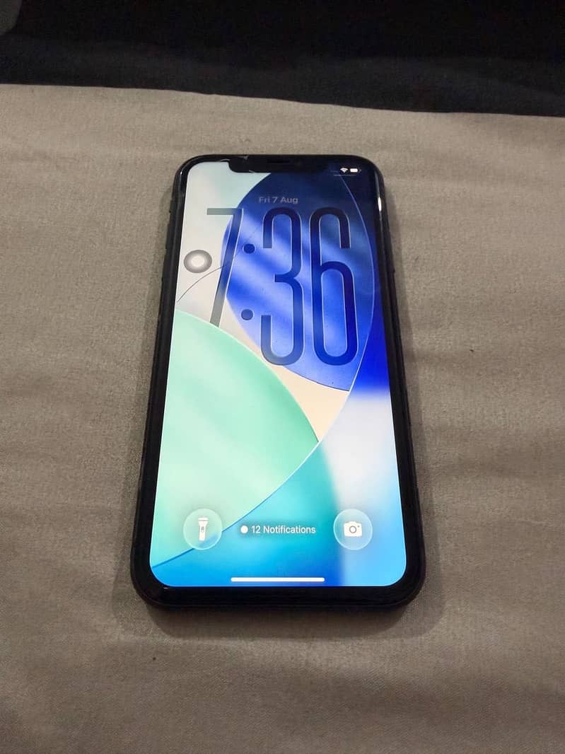 Apple iPhone 11 0
