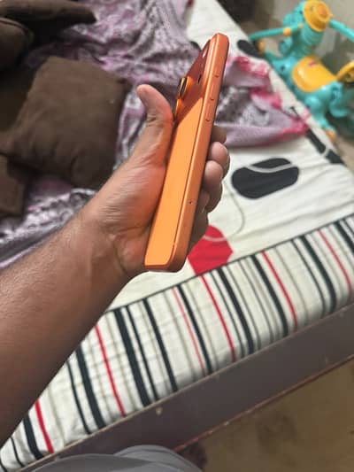 I am seeling iPhone 17pro max non pta factory unlock battery health 99