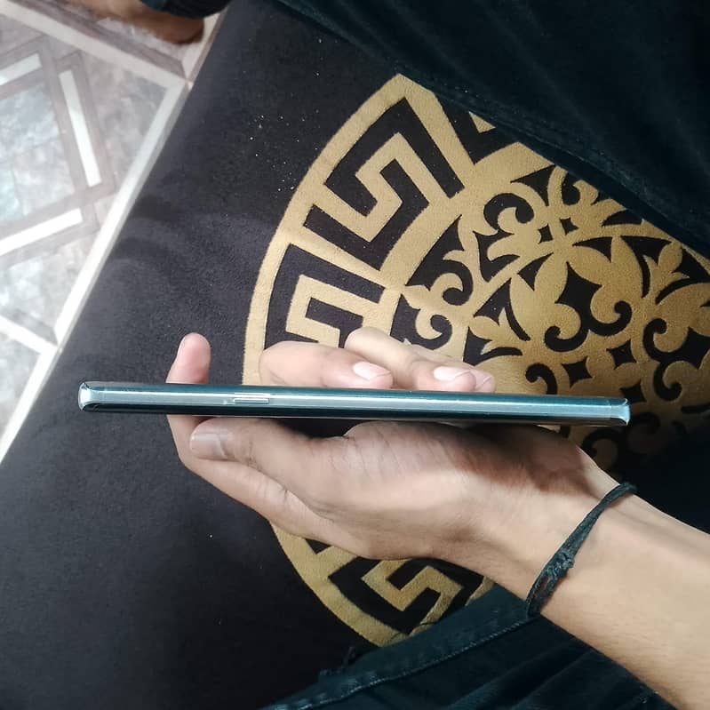 Samsung Mobile Note 9 3