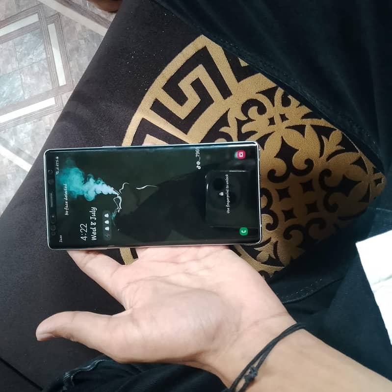 Samsung Mobile Note 9 5
