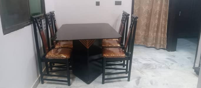 Dinning with 6 chairs