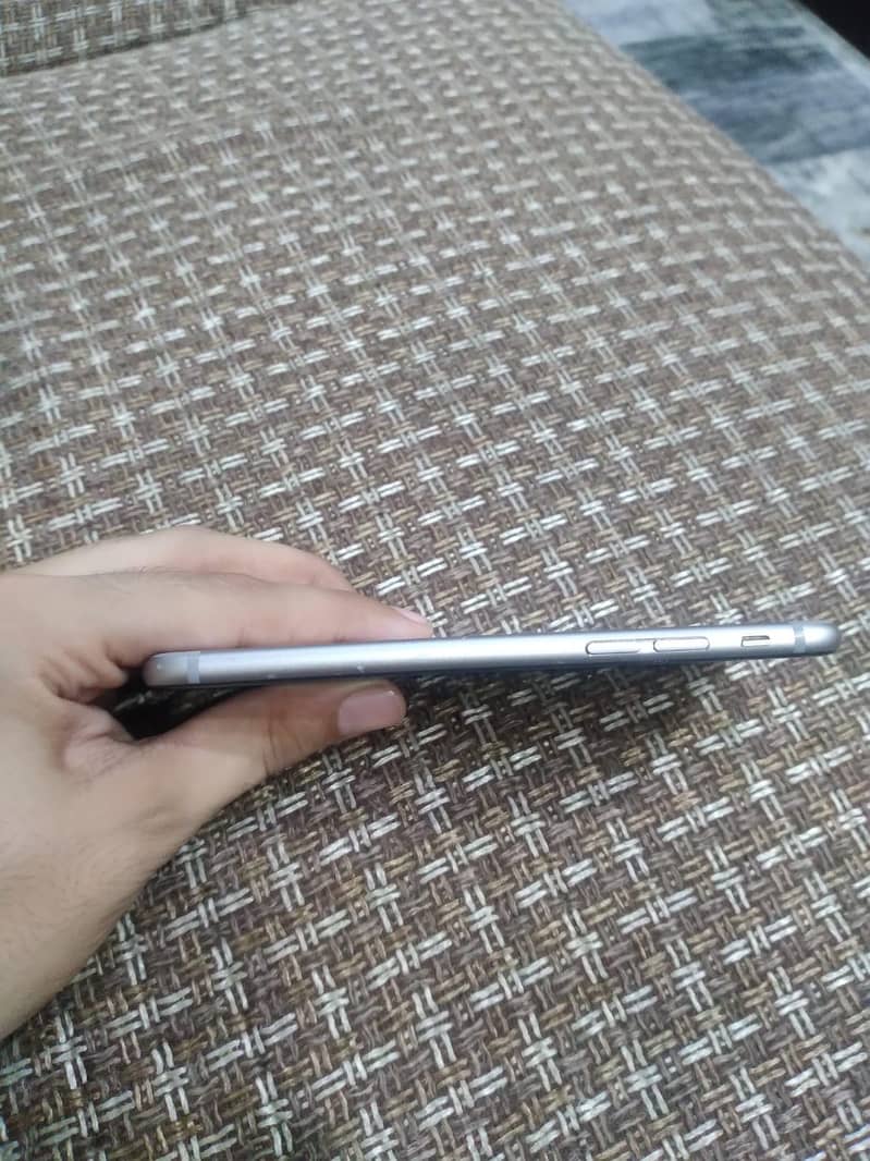 Apple iPhone 7 5