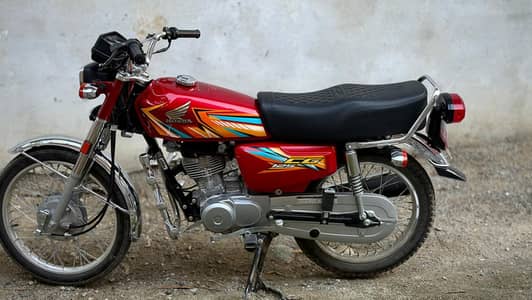 I want to sell my Honda 125 25/26 model brand new