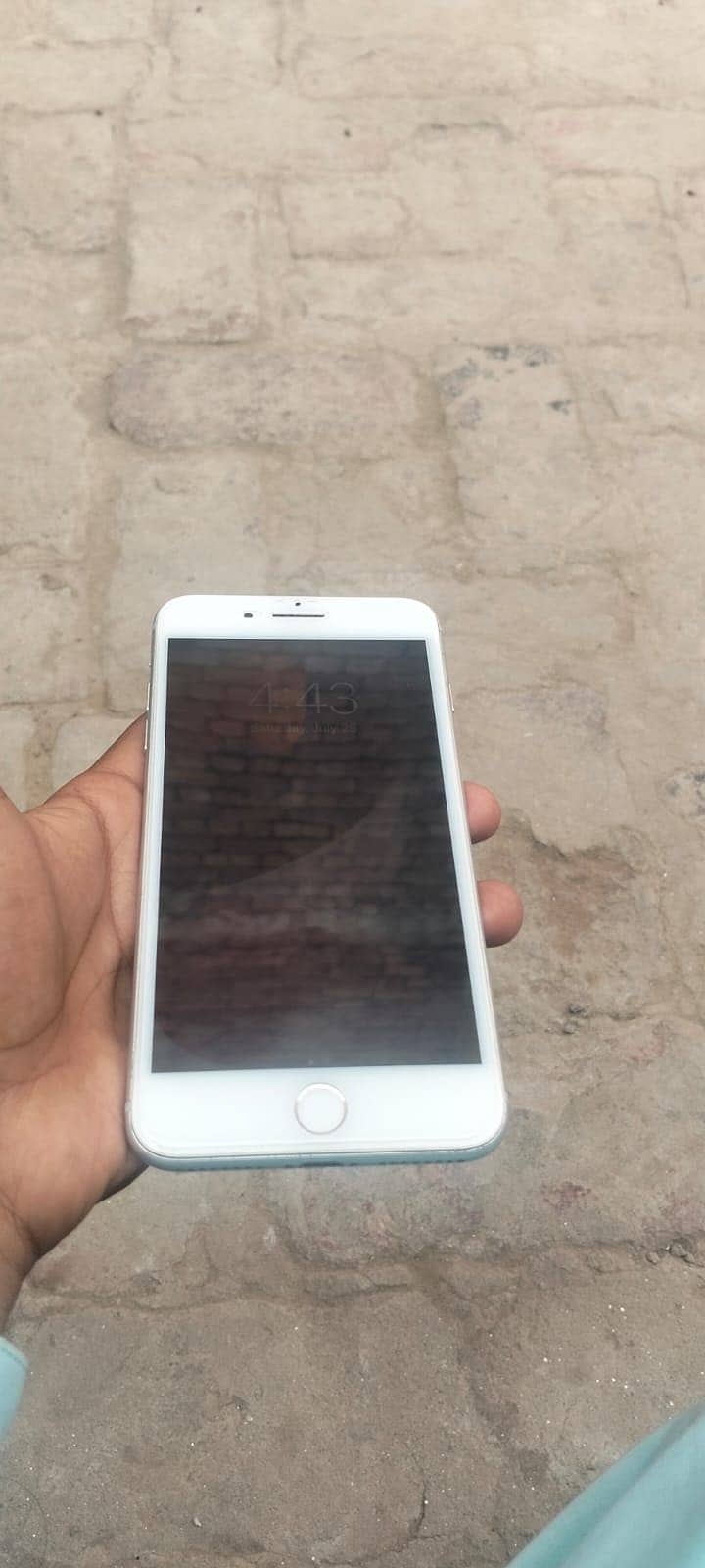 Apple iPhone 7 Plus 0