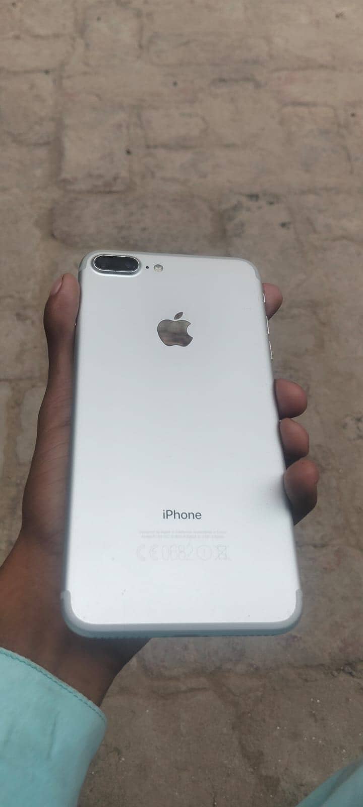 Apple iPhone 7 Plus 3