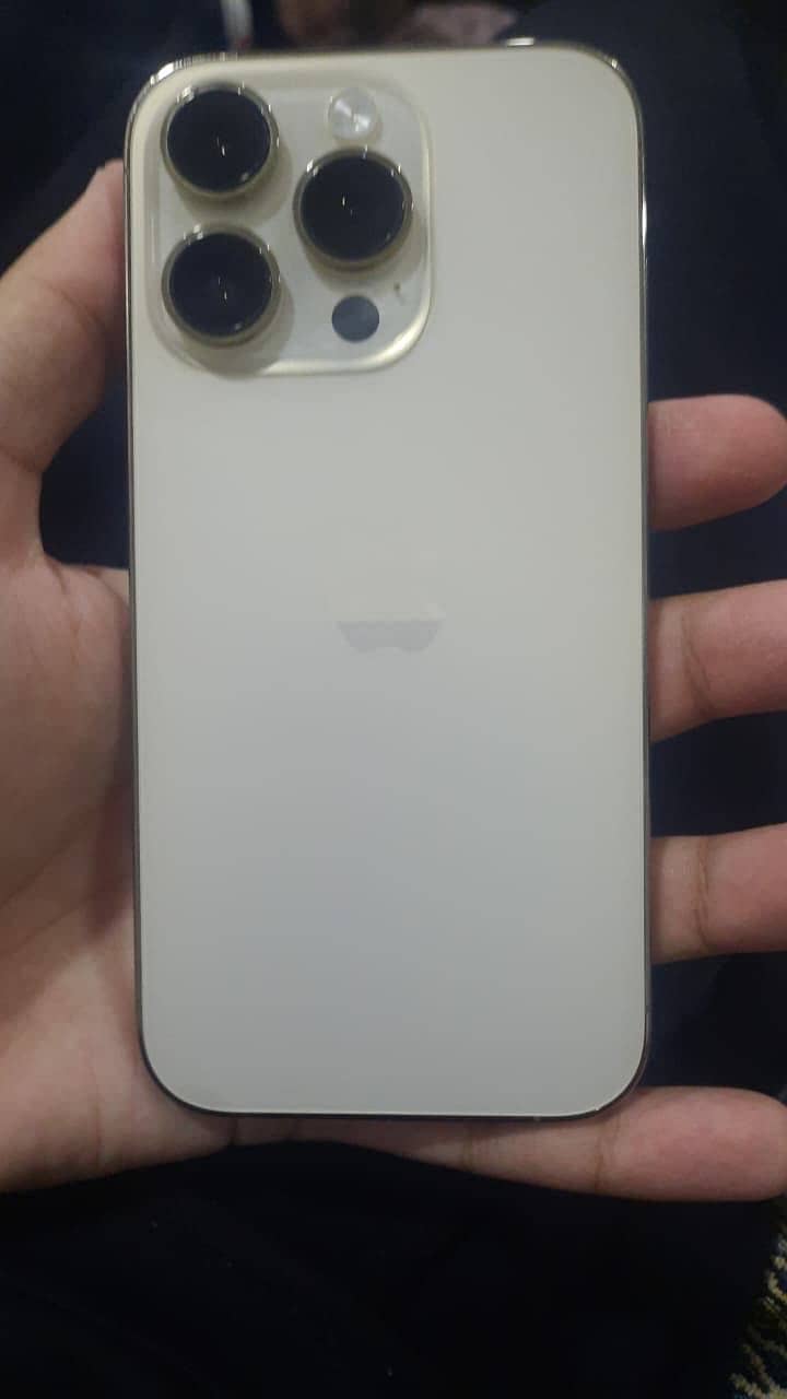 Apple iPhone 14 Pro 0