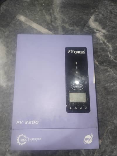 Fronus 3kw platinum pv3200 hybrid inverter for sale.
