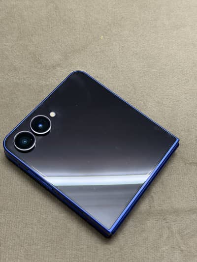 Samsung Mobile Z Flip 7