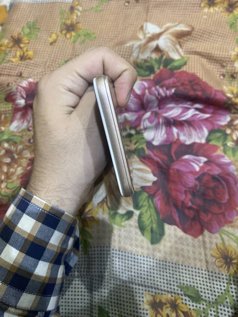 OPPO A57 3