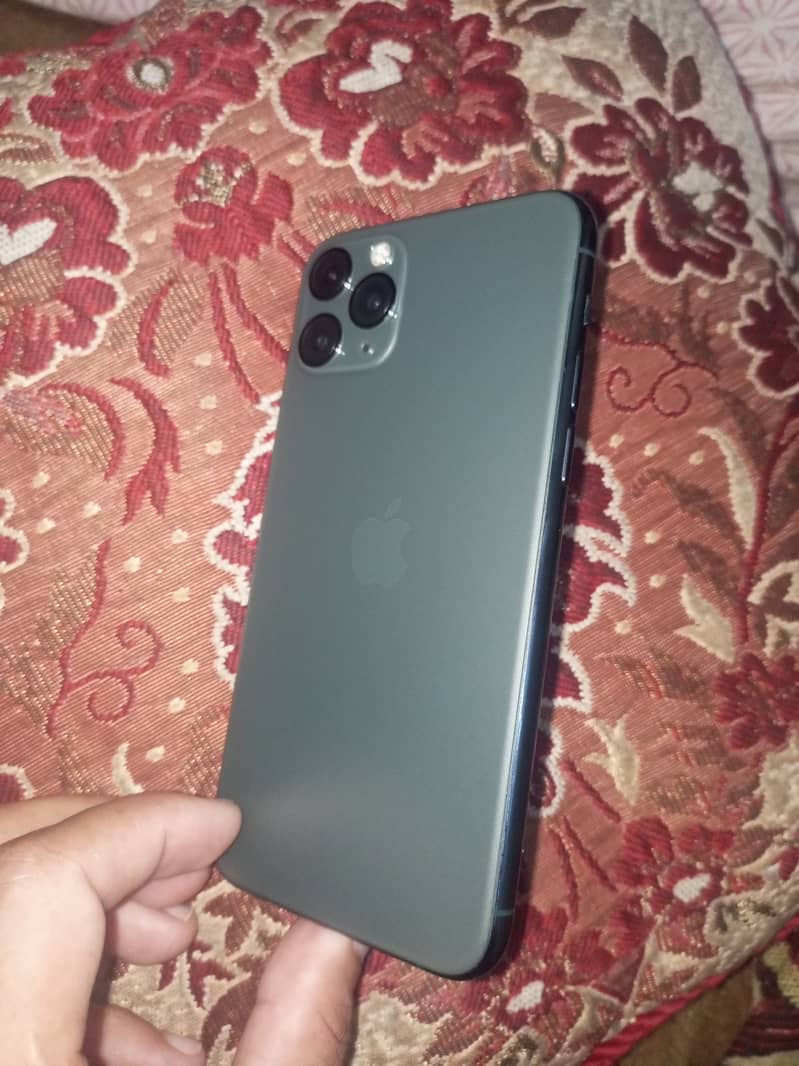 Apple iPhone 11 Pro 2