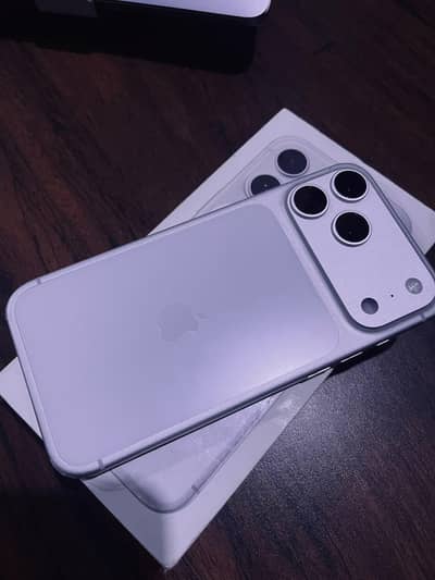 iPhone 17Pro Max Jv