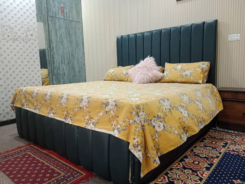 Double bed 0