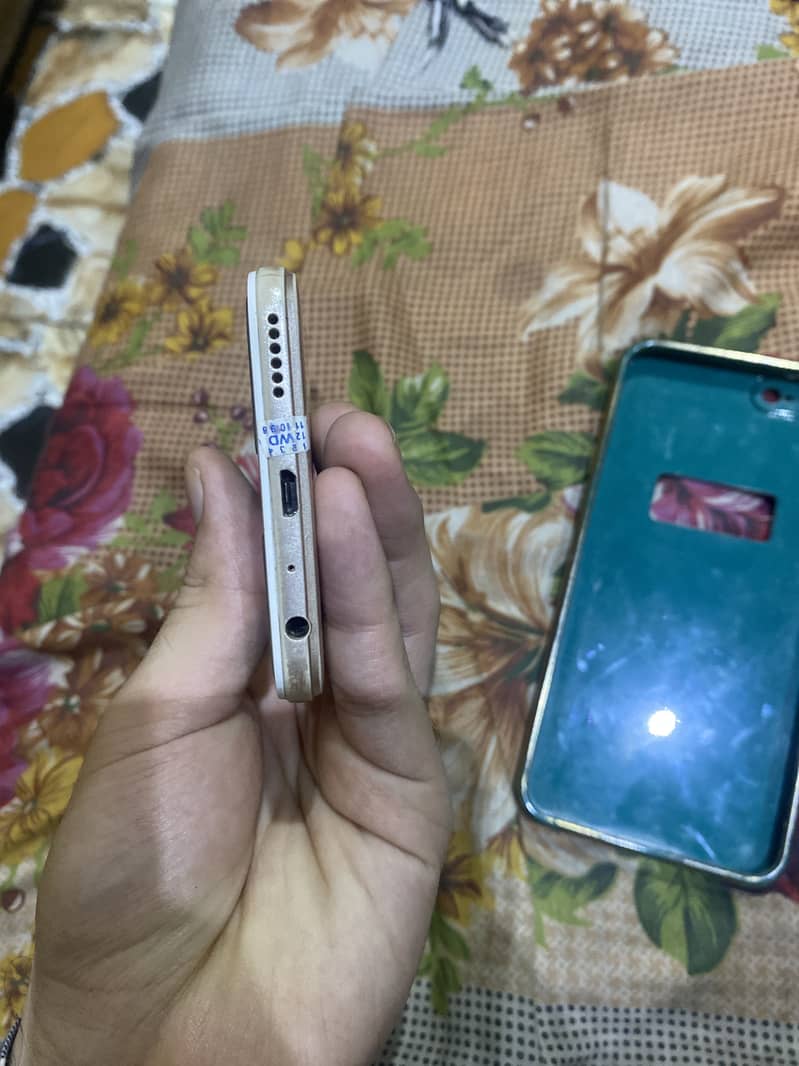 OPPO A57 5