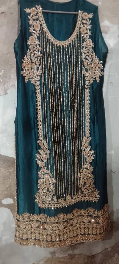 “Beautiful Embroidered Wedding Suit – Elegant Party Wear” 