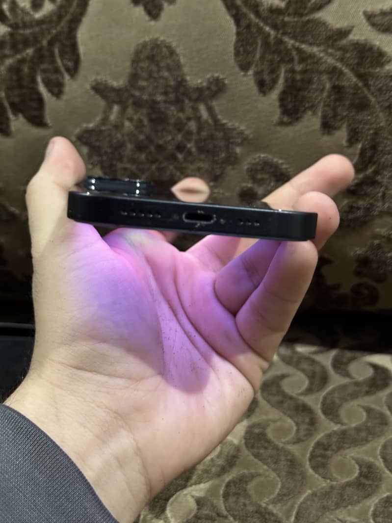 Apple iPhone 14 0