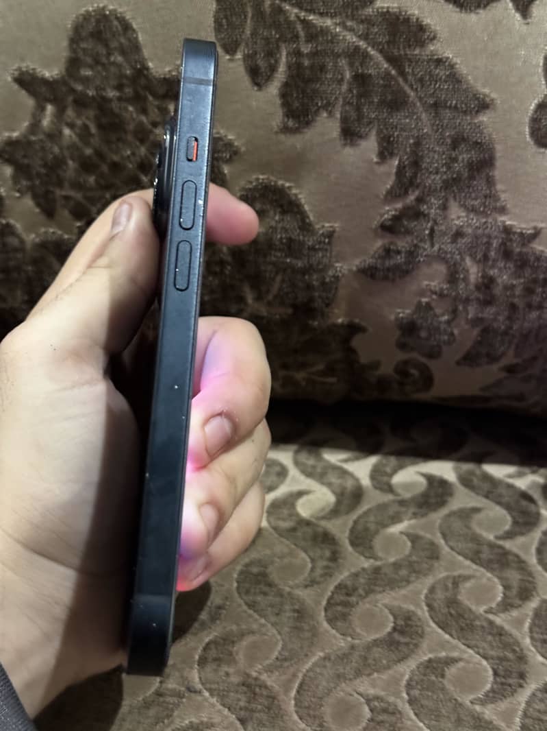 Apple iPhone 14 2