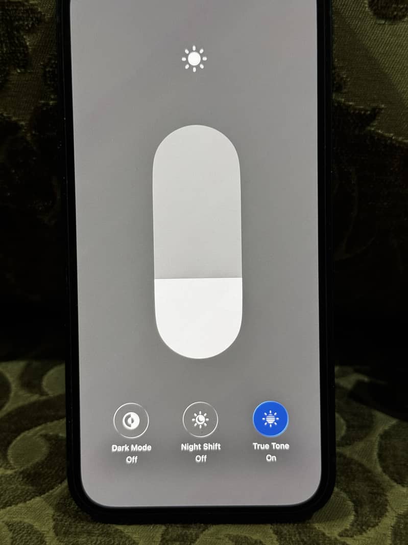 Apple iPhone 14 3