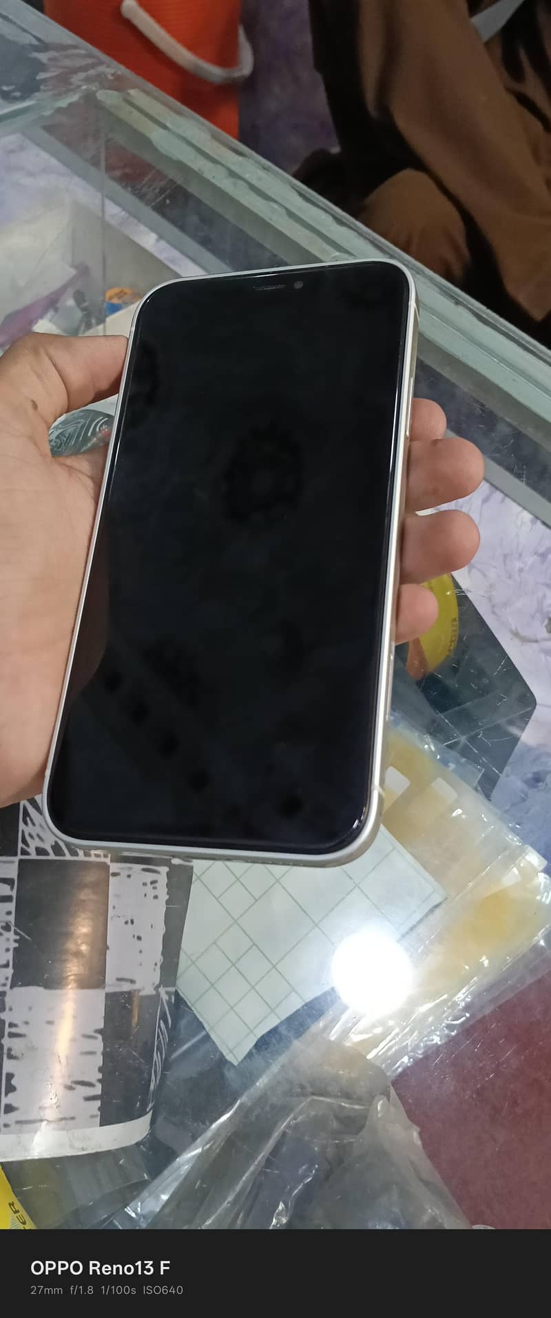 Apple iPhone XR 4