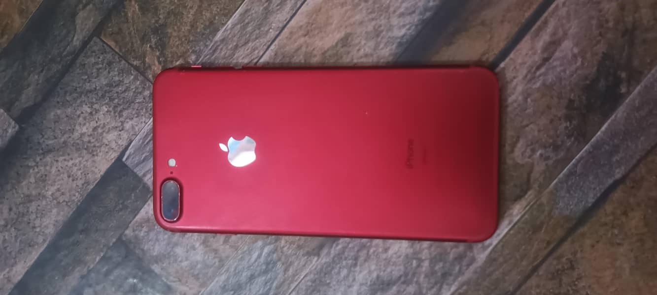 Apple iPhone 7 Plus 0