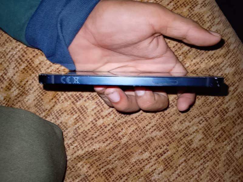 Apple iPhone 12 5