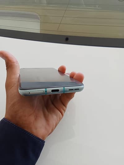 One Plus 8 T 12+12/512
