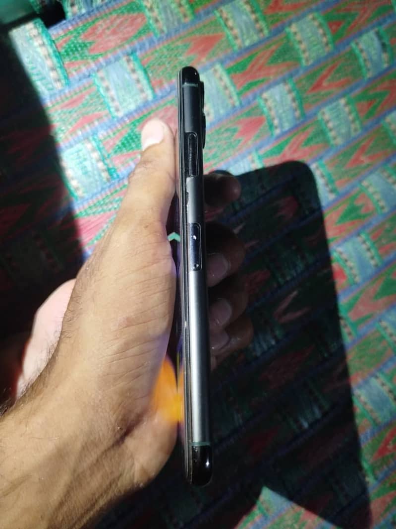 Apple iPhone 11 Pro Max 5