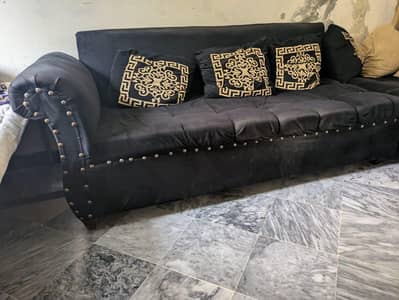sofa urgent Sale