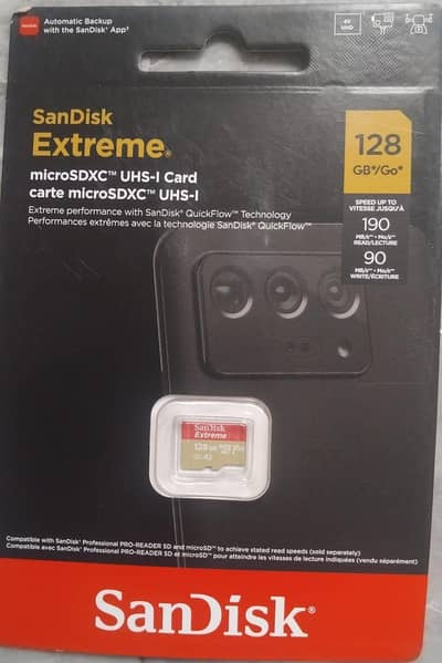 eSanDisk 128GB Extreme  UHS-I microSDXC Memory Card
