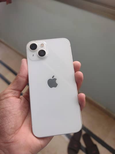 Apple iPhone 13