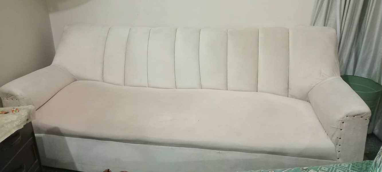 5 seaters sofa 1