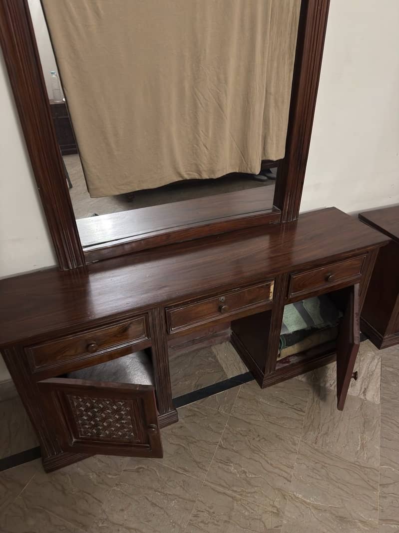 Wooden Dressing Table 1