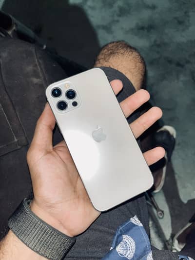 Apple iPhone 12 Pro