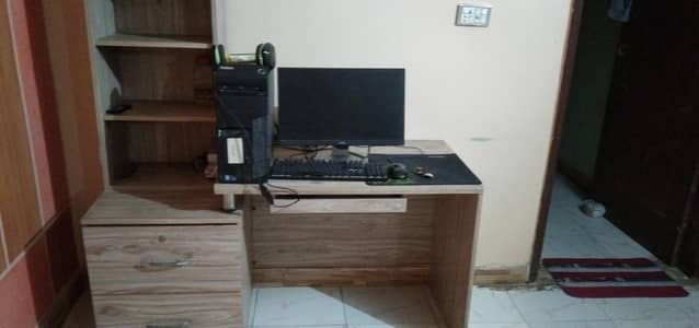 computer table
