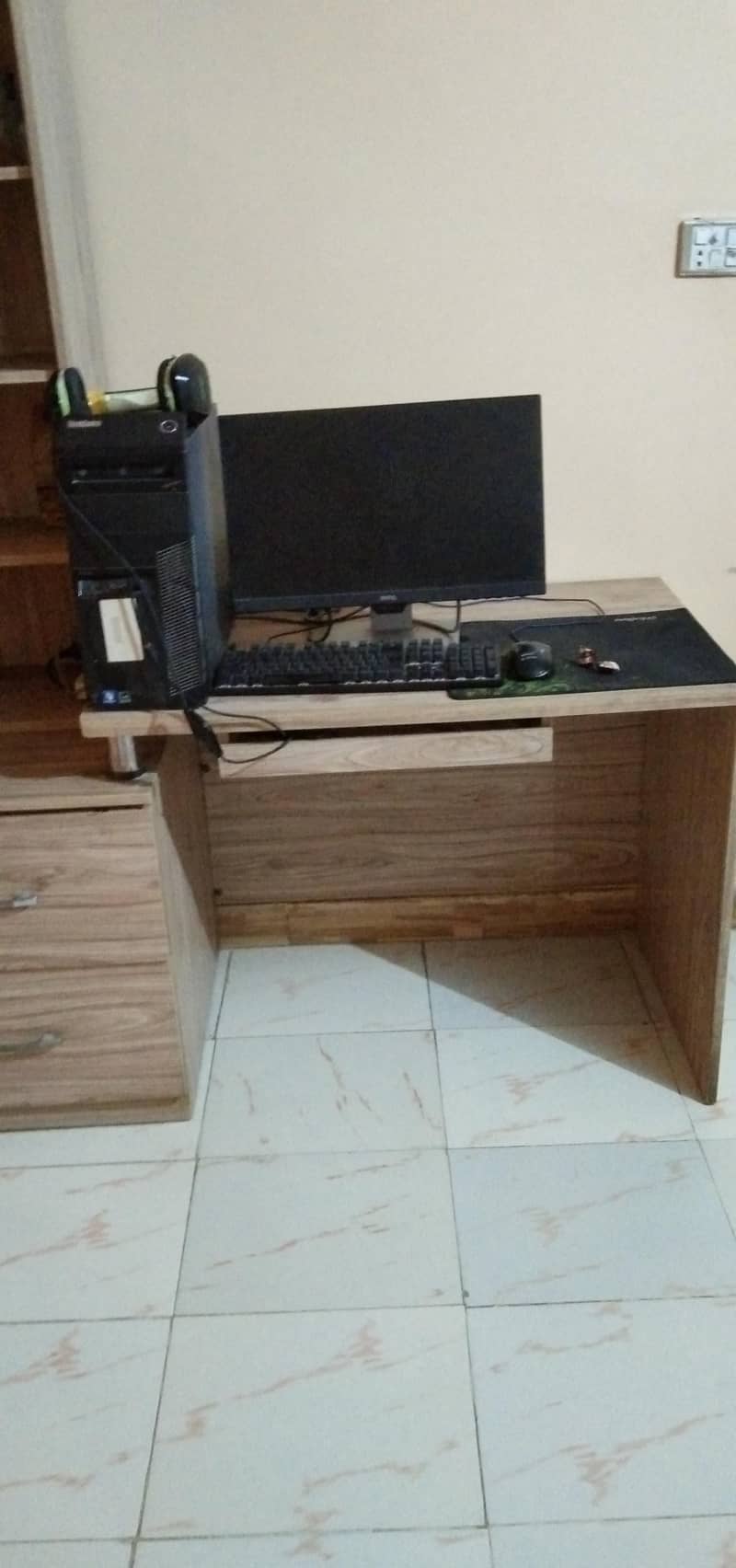 computer table 1