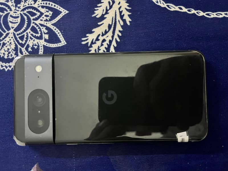 Google Pixel 8 4