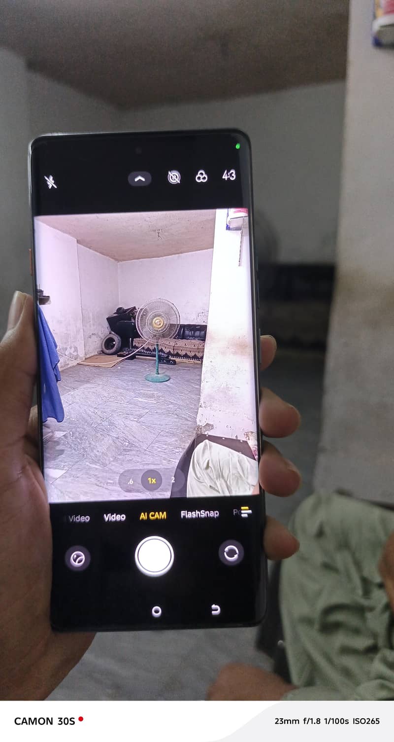 Tecno CAMON 40 Pro 4