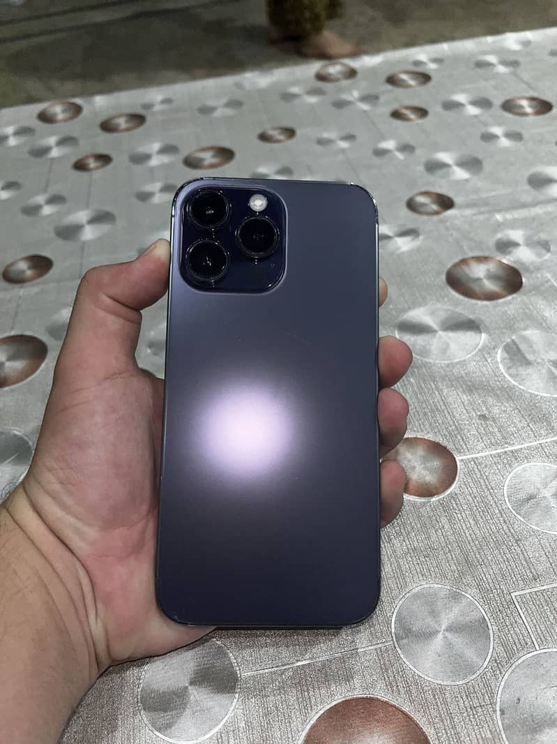 Apple iPhone 14 Pro Max 0